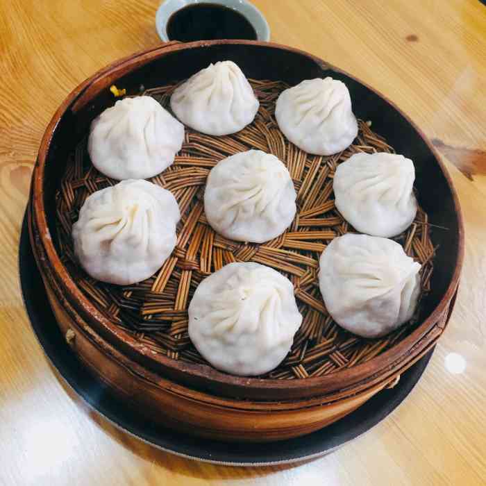秦园小笼-"小笼包味道还是很不错的,皮薄肉多,而且一.