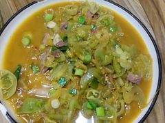 腊肉炒青西红柿-好媳妇(太湖路店)