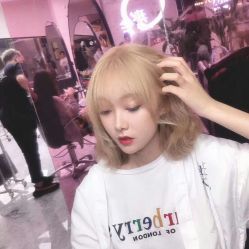 -变画·发型STUDIO