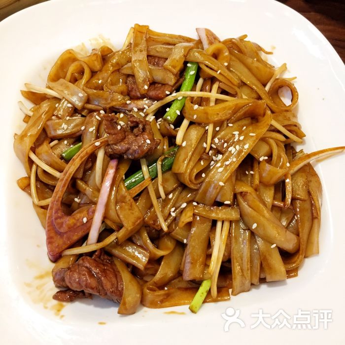 牛肉炒河粉