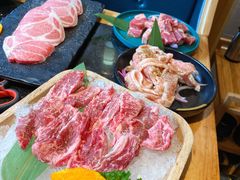 -韩烧牛中牛·甄选黑牛烤肉(黑金店)