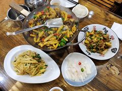 -老唐三下锅 ·张家界地标美食(溪布街店)