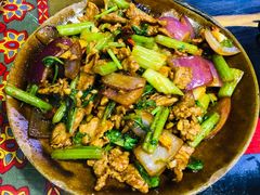爆炒小黄牛-苗湘食府(十年店)