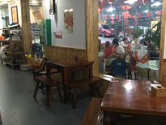 大堂-恋拐子油爆虾·家常菜