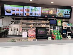 -老乡鸡(武汉中南梅苑小区地铁站店)