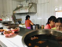 -咱家王新国把子肉(县东巷店)