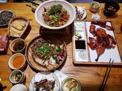 -老滇山寨•云南特色菜•地方菜•民族风情歌舞表演(金碧店)