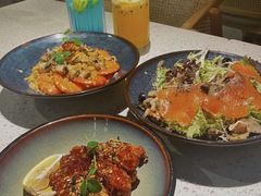 烟熏三文鱼杂菌沙拉-BE BRIGHT KITCHEN(正佳广场店)