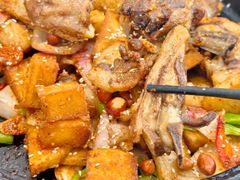 -老钟家烤羊排·敦伊阁清真餐厅胡羊焖饼