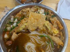 -柳州肥姨妈大骨螺蛳粉(曹路店)