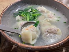 鲜肉咸蛋黄馄饨面-样样体面(宝安支路店)