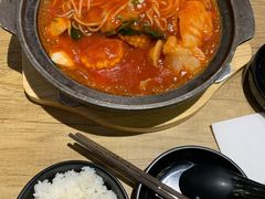 -极有家小鱼小鸡石锅煲(佳兆业店)