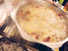 -鲜入围煮花胶鸡海鲜火锅