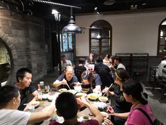 -红九格老火锅(三峡广场店)