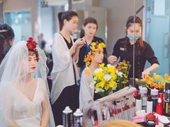 -粤港芭莎美容美发化妆学校