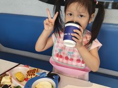 -广州琶洲会展广州塔地铁站轻居酒店