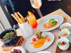 -穹六人间 people 6(岳阳路店)