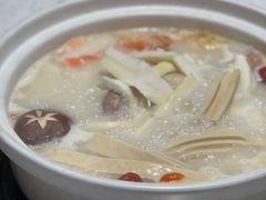 -三人行骨头王火锅(长寿店)