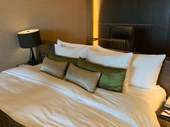 -上海滴水湖皇冠假日酒店