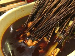 -拈签一笑黄牛肉辣卤串串