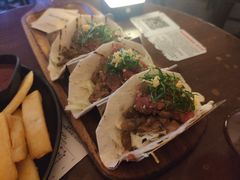 -Hooley's活利仕西餐厅(珠江新城店)