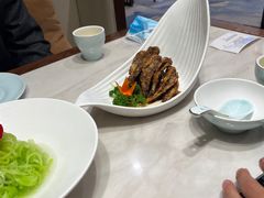 -满江红四季餐厅 · 国家五钻级酒家(新纪元大酒店店)