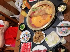 -沸炉重庆老火锅(军事博物馆店)