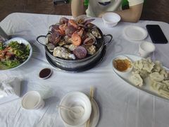 -日照大牌檔•小船海鲜(万平口店)