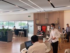 -北京宝诚宝马4S店
