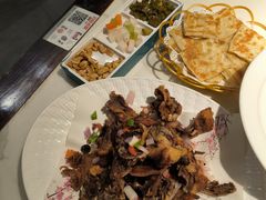 -荷塘秋月·本帮江浙菜(国权路店)