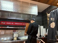 -顺溜·手工刀削面·黑金店(铜锣湾店)