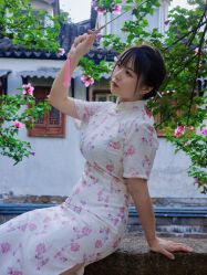 -一揽芳华汉服旗袍体验馆(拙政园店)