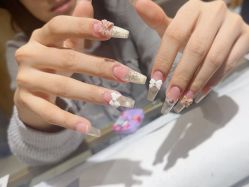 -艾珂·美甲美睫