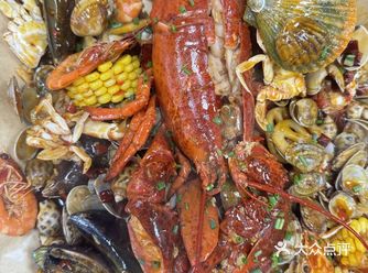 亿恒夜市闭眼冲的海鲜店