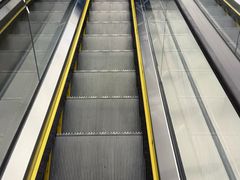 -上海环球金融中心骑迹50年环球之旅