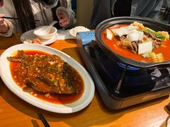 红烧武昌鱼-莲餐厅·湖北菜·潜江小龙虾店(愚园路店)