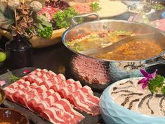 -鹿鸣山草本茶香火锅(园西路店)
