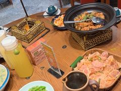 -老滇山寨•云南特色菜•地方菜•民族风情歌舞表演(金碧店)