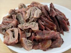 -闫家驴肉老店(华电一校店)