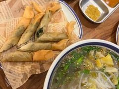 -云阿蛮云南生烫牛肉米线(奉贤路店)