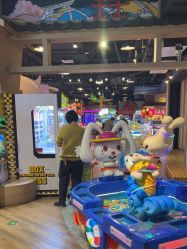 -卡通尼乐园(新达汇三林店)