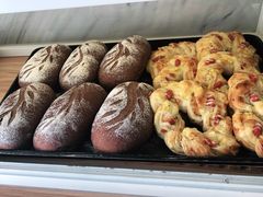 -三三烘焙坊(滨江店)