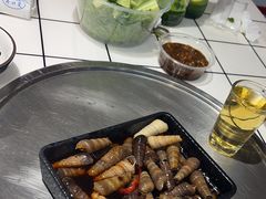 -喜悦小串丹东小黄牛海鲜烧烤大排档(民主广场店)