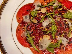 意式生牛肉薄片佐黑松露蛋黄酱-牛排家(北京长安街英皇集团中心店)