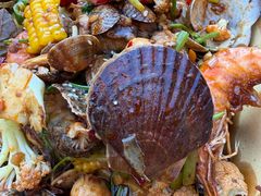 -鑫渔港海鲜本地菜·山海关浑锅(东戴河店)
