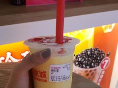 -蜜雪冰城(动物园地铁A口旁小吃街店)