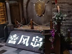 -暴风岛沉浸式体验馆(百联世纪店)
