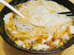 -鸭味先老鸭粉丝馆(瑞金路二号四号小区店)