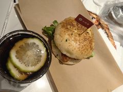 -必胜客(松雷店)