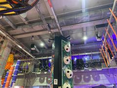 -嗨翻Hi-Fun竞技主题乐园·蹦床亲子生日轰趴(国光1937店)